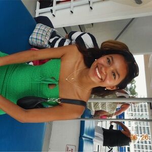 Meet your Posher, Maya